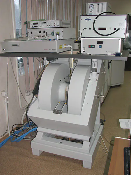 ЭПР-спектрометр Elexsys E580