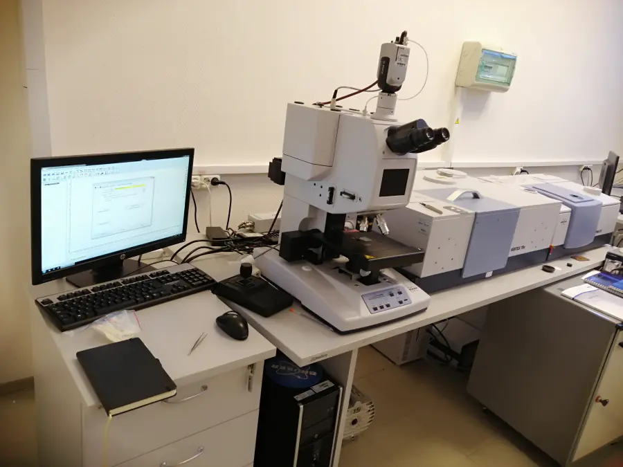 Experimental spectroscopy and data processing