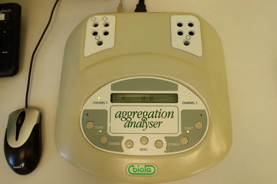 Двухканальный лазерный анализатор агрегации тромбоцитов АЛАТ2-"БИОЛА", ЛА230-2