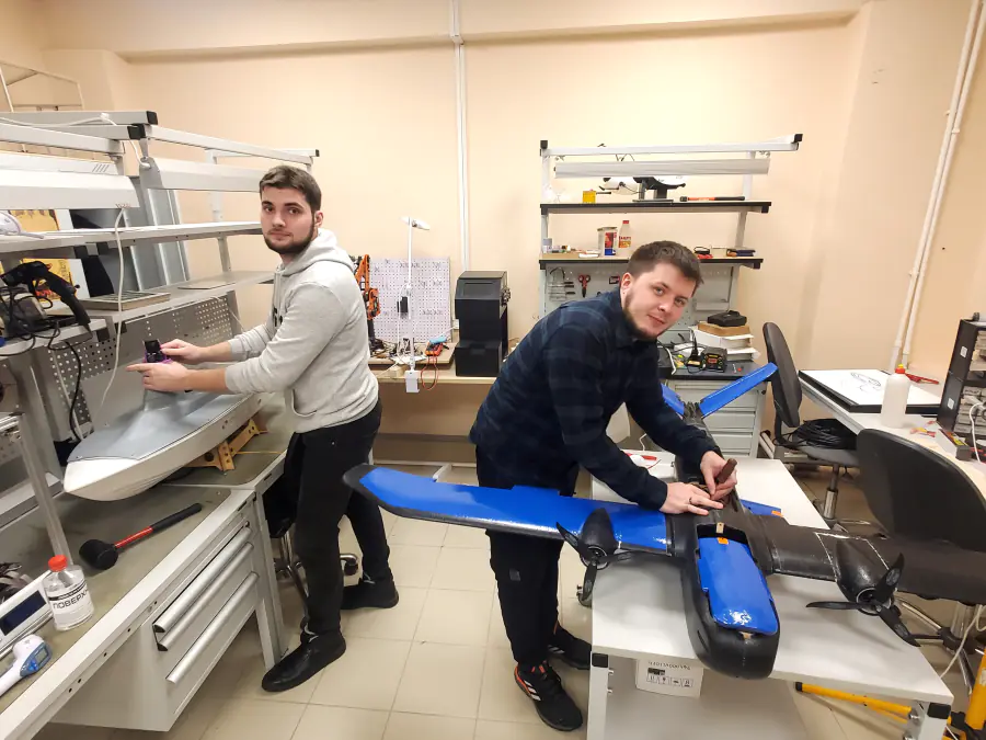 Unmanned vehicles and navigation lab