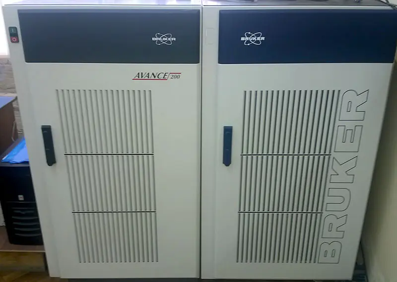 ЯМР спектрометр AVANCE 200 DPX с томографической приставкой ЯМР 1Н MICRO AVANCE 200 DPX