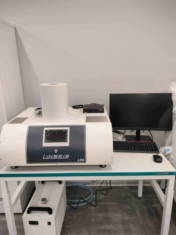 Импульсный анализатор температуропроводности Linseis LFA-500